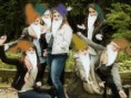 Institut des Frères Maristes: Les 7 nains avec Alizée, Sarah, Florie, Marion, Ophély, Pauline, Caroline
